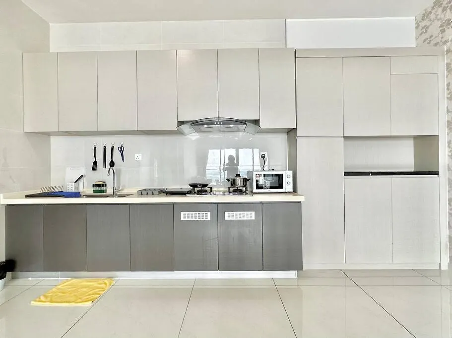 Modern Room With High Floor Seaview Near Ciq Johor Bahru Apartment
